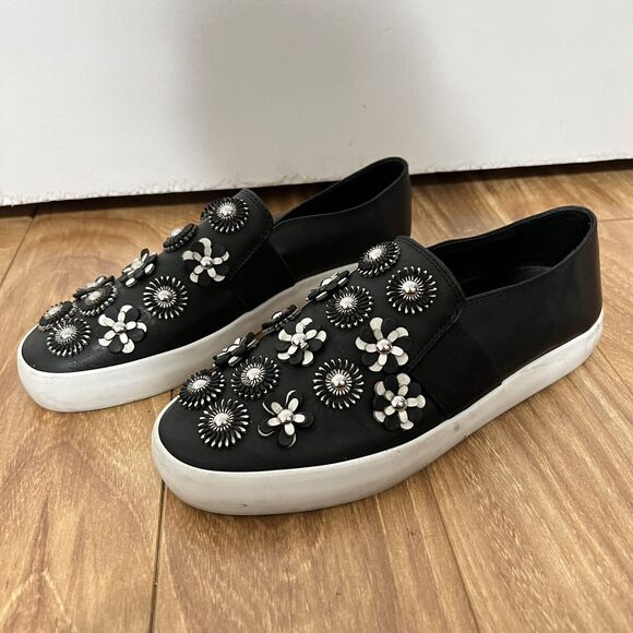 VC John Camuto Sneakers size 8 Women’s Black Leather Floral Embellished Slip On - Picture 2 of 9